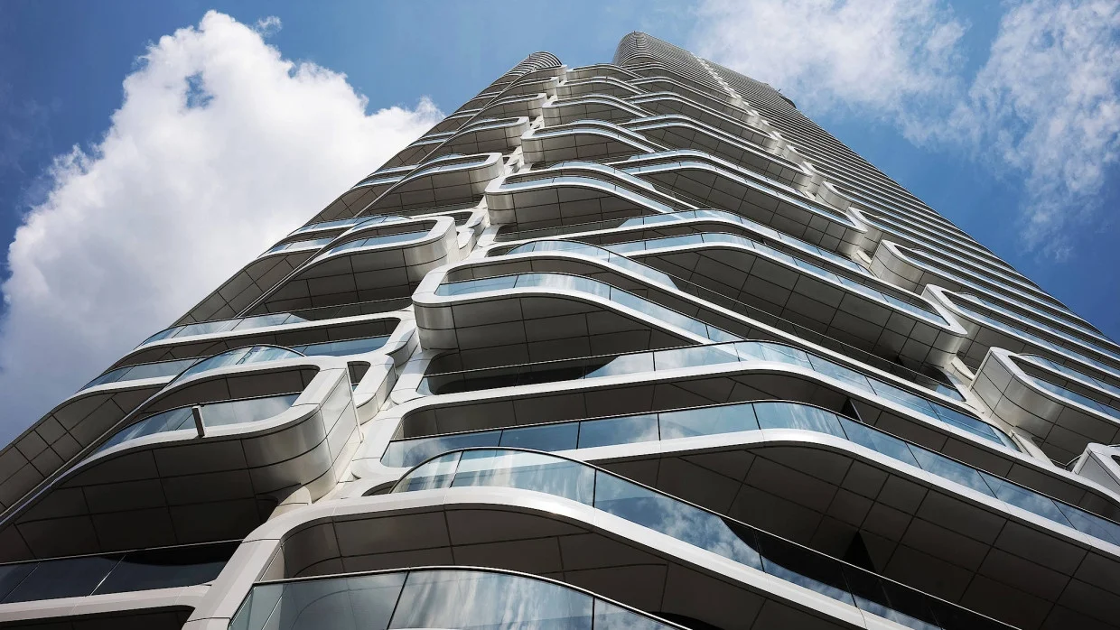 Grand Tower — Exterior 14