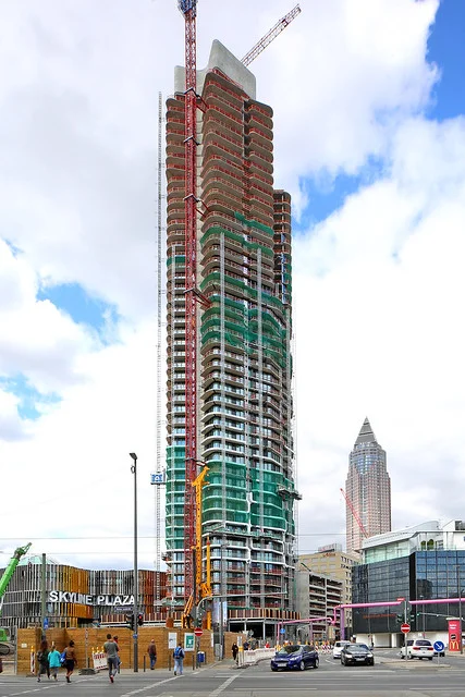 Grand Tower — Exterior 8